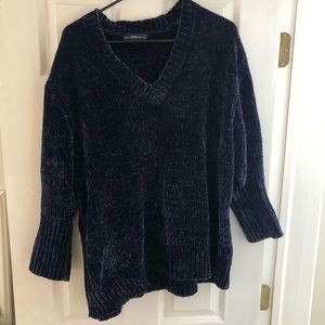 NAVY BLUE CHENILLE SWEATER